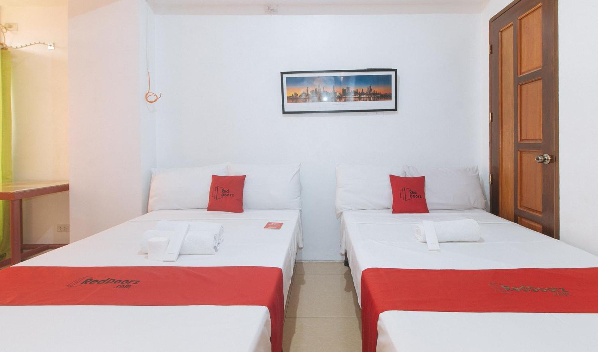 Reddoorz Near Lrt 2 Antipolo Station Hotel Bagian luar foto