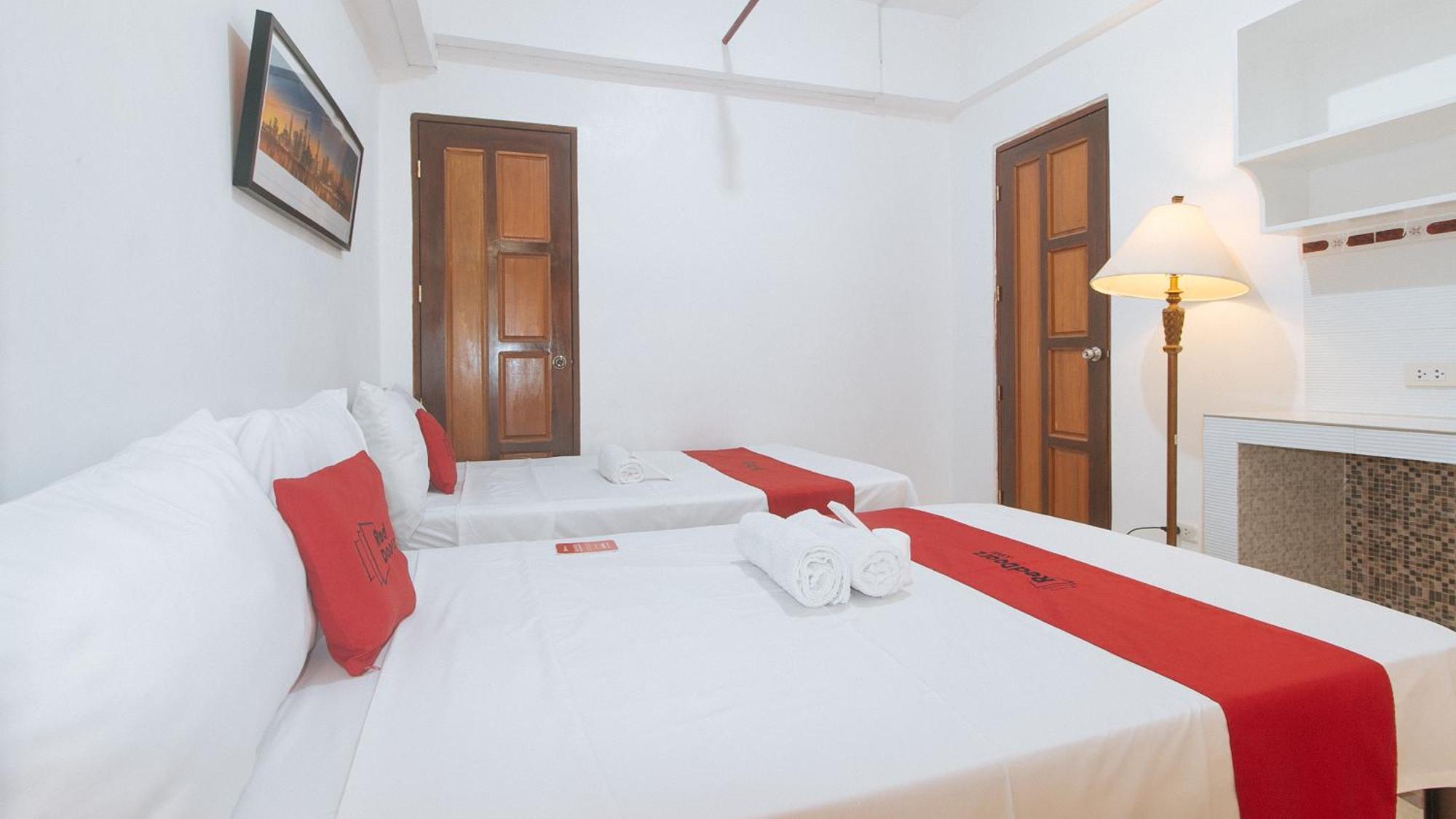 Reddoorz Near Lrt 2 Antipolo Station Hotel Bagian luar foto